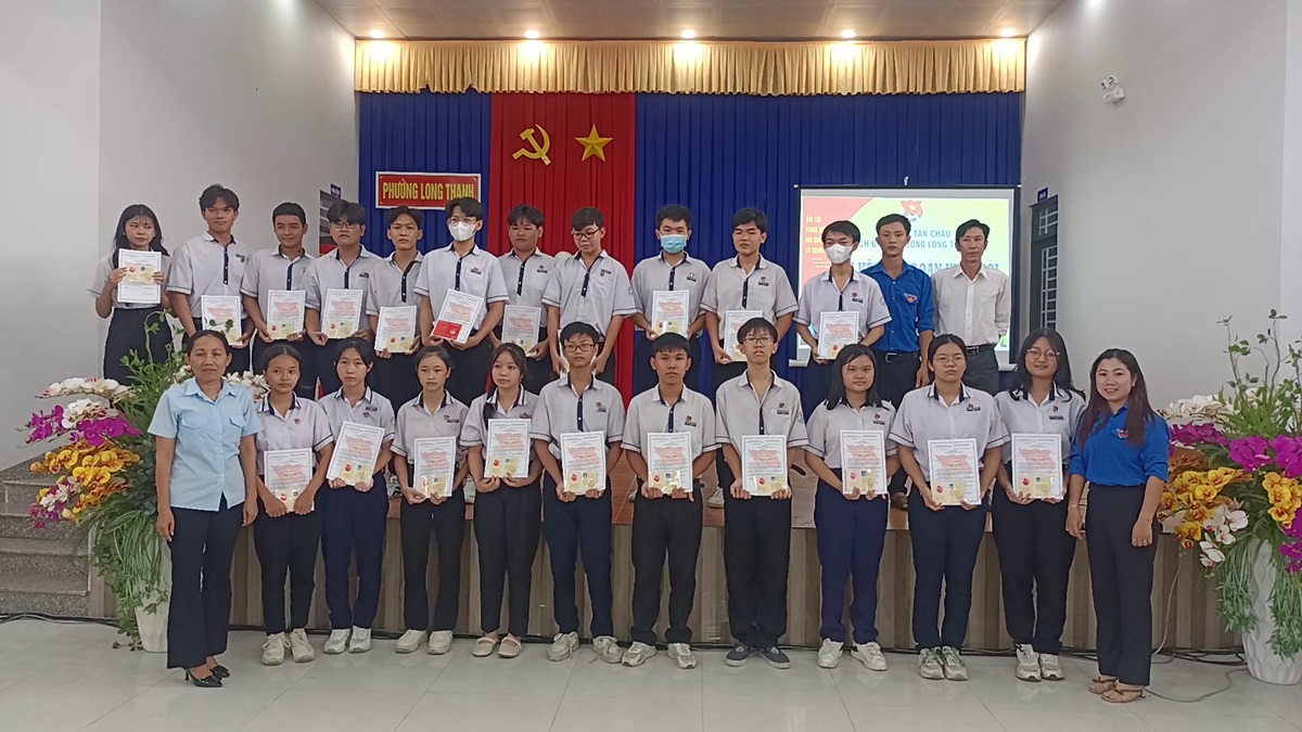ảnh Ngọc Bích