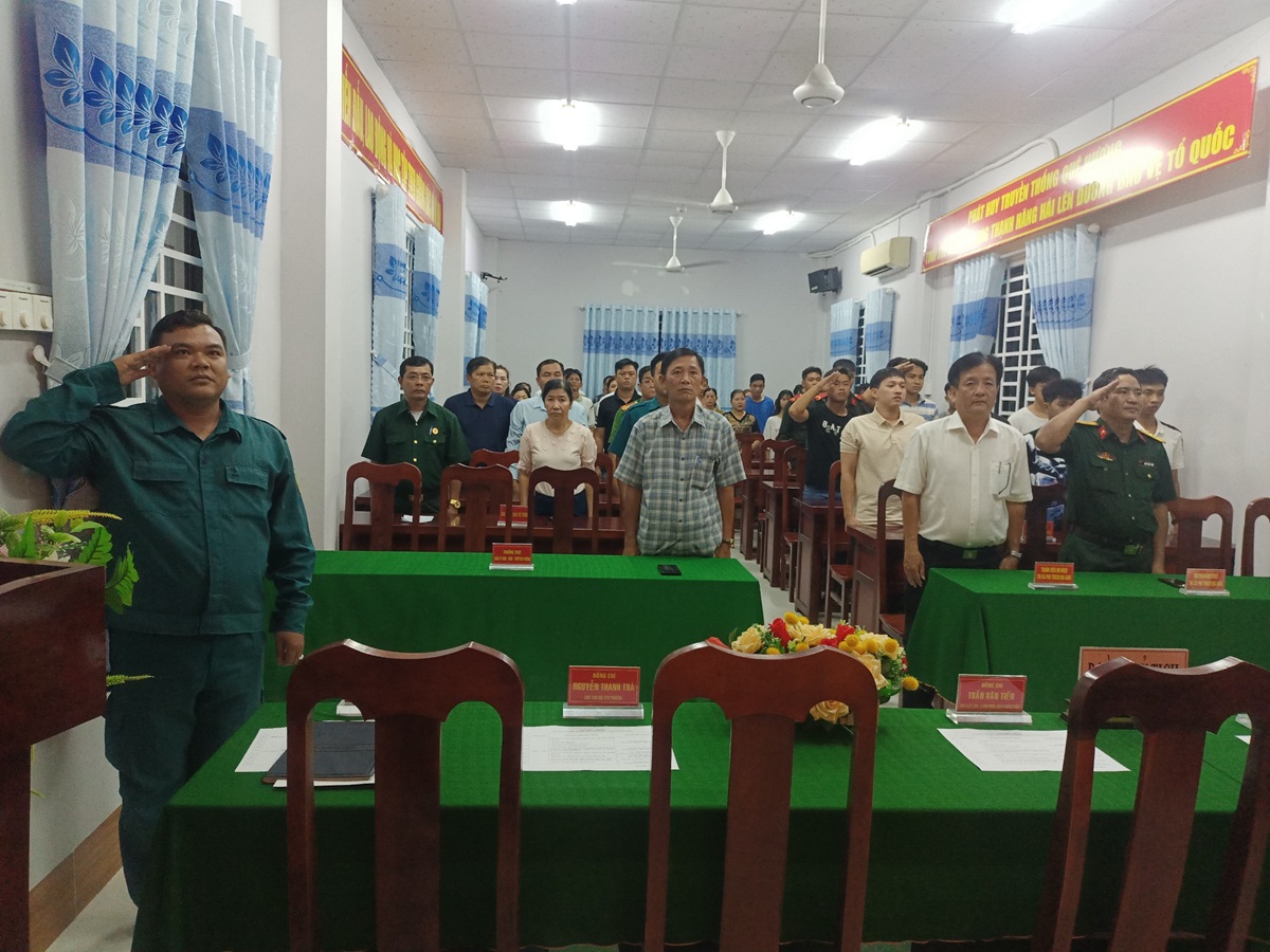 Quan cảnh lễ chào cờ.